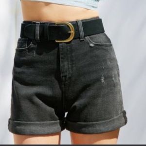 BDG Mom High-Rise Denim Lightly Distressed Washed Black